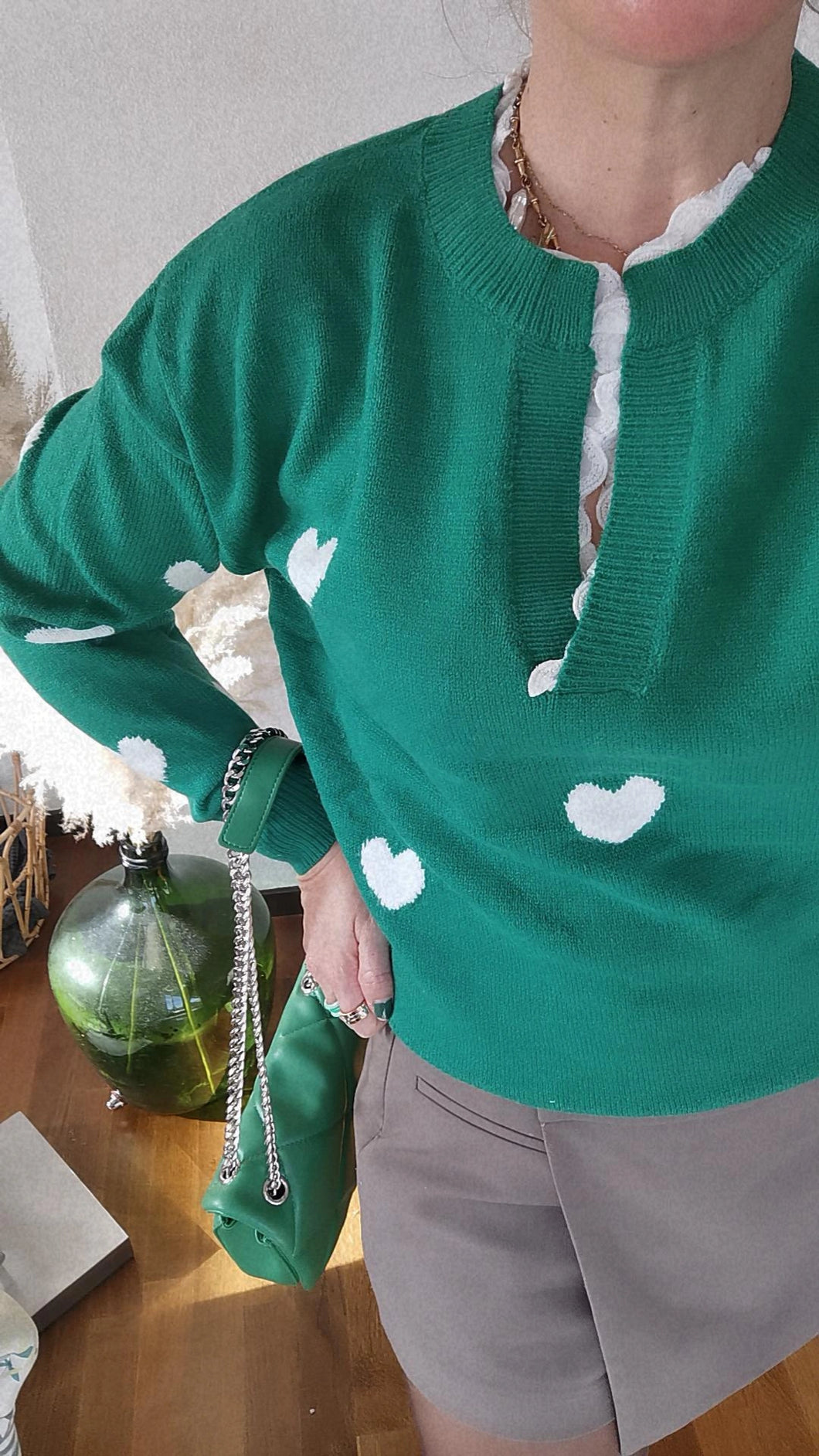 Pull vert en maille cœur